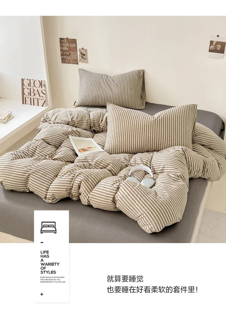 4-Piece Japan Style Plaid Duvet Cover Set – Elegant, Soft &amp; Skin-Friendly