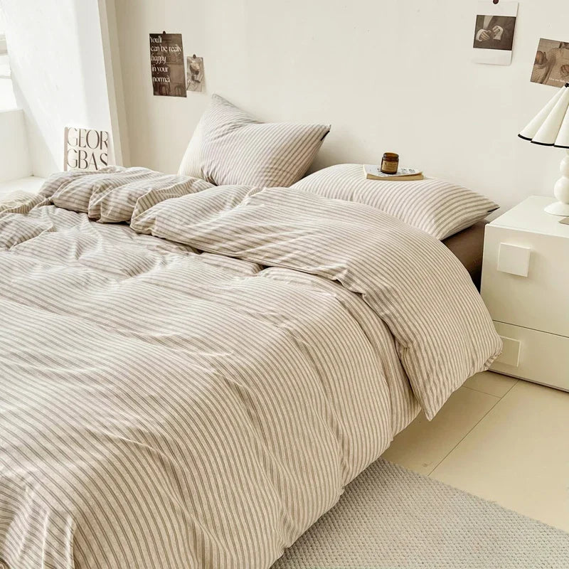 4-Piece Japan Style Plaid Duvet Cover Set – Elegant, Soft &amp; Skin-Friendly