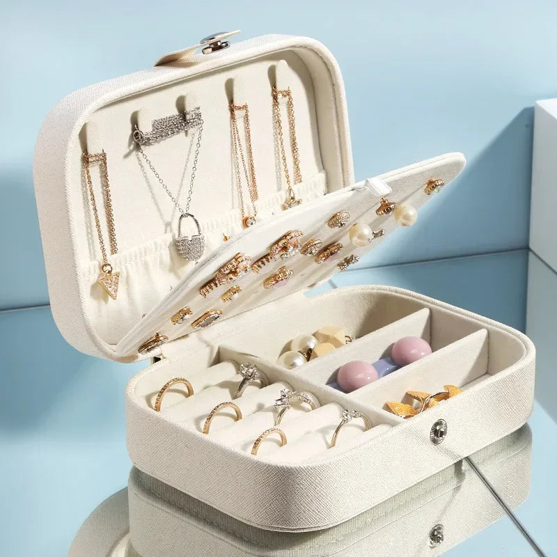 Timeless Luxe Jewelry Case - Image 33989313429594