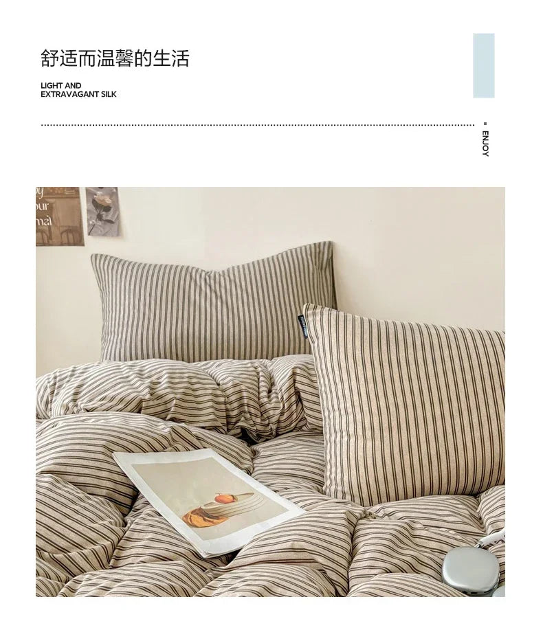4-Piece Japan Style Plaid Duvet Cover Set – Elegant, Soft &amp; Skin-Friendly