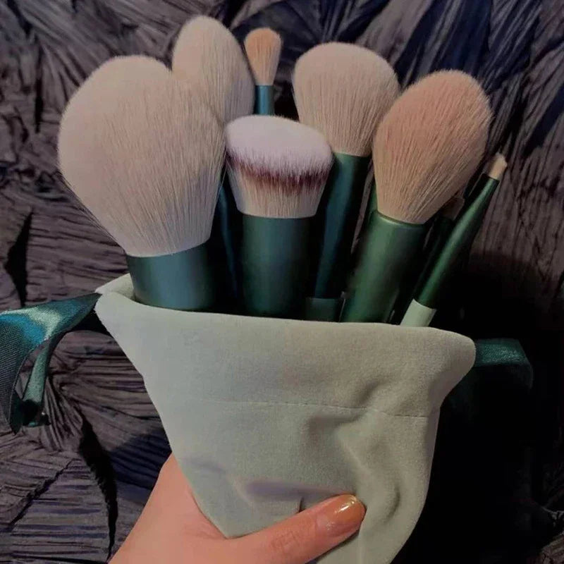 LushBlend 13-Piece Makeup Brush Set - Image 33989305696346