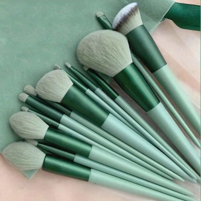 LushBlend 13-Piece Makeup Brush Set - Image 33989305499738